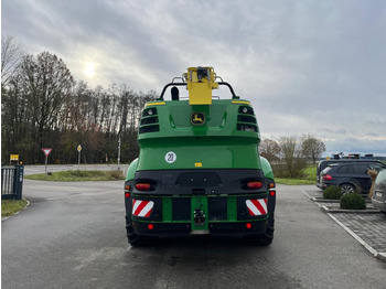 تأجير John Deere 8300i Feldhäcksler, Harvestlap, Pickup, Kemper, erst 910 Betriebsstunden, Baujahr 2018 John Deere 8300i Feldhäcksler, Harvestlap, Pickup, Kemper, erst 910 Betriebsstunden, Baujahr 2018: صور 4 تأجير John Deere 8300i Feldhäcksler, Harvestlap, Pickup, Kemper, erst 910 Betriebsstunden, Baujahr 2018 John Deere 8300i Feldhäcksler, Harvestlap, Pickup, Kemper, erst 910 Betriebsstunden, Baujahr 2018: صور 4