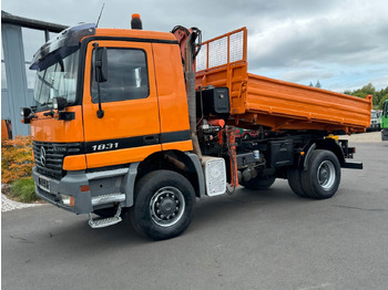 قلابات MERCEDES-BENZ Actros 1831