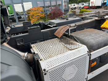 الشاسيه شاحنة Mercedes-Benz Actros 1832 MP 3   Kipperfahrgestell + Klima: صور 4