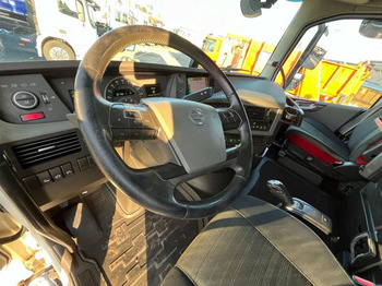 شاحنة ذات الخطاف Volvo FH 500 6x2 Abrollkipper Funkfernbedienung: صور 5