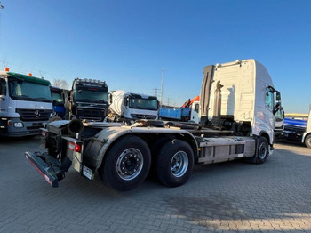 شاحنة ذات الخطاف Volvo FH 500 6x2 Abrollkipper Funkfernbedienung: صور 4