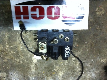 صمامات هيدروليكية