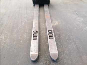 معدات الرفع منخفض المستوى Caterpillar NPP20N2: صور 5 معدات الرفع منخفض المستوى Caterpillar NPP20N2: صور 5