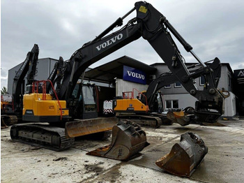 حفارات زحافة VOLVO ECR235EL