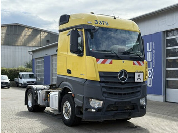 شاحنة جرار MERCEDES-BENZ Actros 1846
