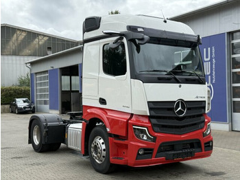 شاحنة جرار MERCEDES-BENZ Actros 1846