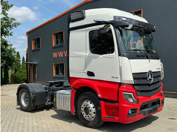 شاحنة جرار MERCEDES-BENZ Actros 1846