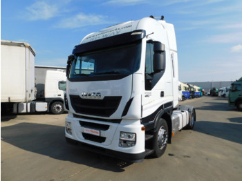 شاحنة جرار IVECO