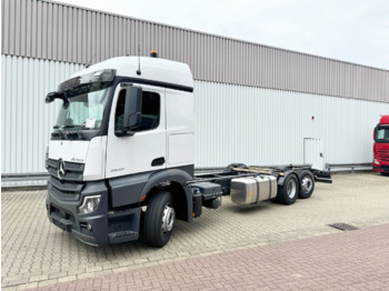 الشاسيه شاحنة MERCEDES-BENZ Actros 2545