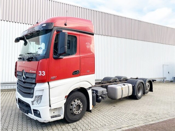 الشاسيه شاحنة MERCEDES-BENZ Actros 2545