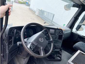 Interior photo 1: تأجير Mercedes-Benz Arocs 1840 K 4x2 Arocs 1840 K 4x2 Mercedes-Benz Arocs 1840 K 4x2 Arocs 1840 K 4x2