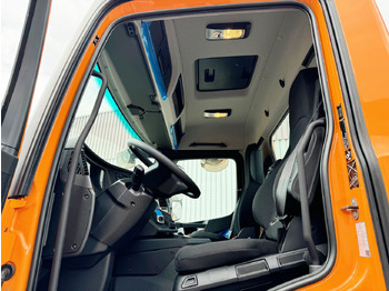 Interior photo 1: الشاسيه شاحنة جديد Mercedes-Benz Arocs 2633 6x4, Automatik, 2x Nebenantrieb Arocs 2633 6x4, 2x Nebenantrieb