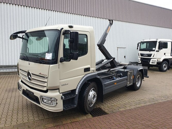 شاحنة ذات الخطاف MERCEDES-BENZ Atego 1224