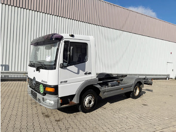 الشاسيه شاحنة MERCEDES-BENZ Atego 815