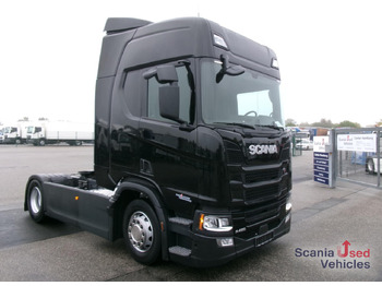 شاحنة جرار SCANIA R 450