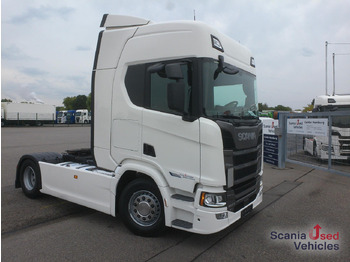 شاحنة جرار SCANIA R 460