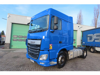 شاحنة جرار DAF XF 460