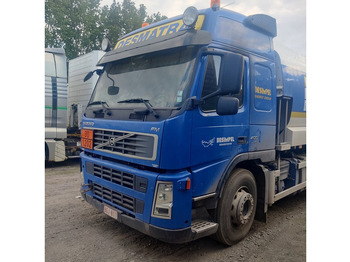 شاحنة صهريج VOLVO FM 400