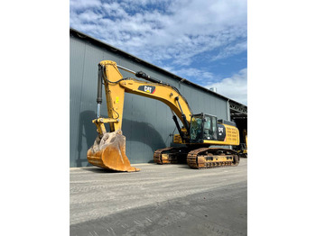 حفارات زحافة CATERPILLAR 352F
