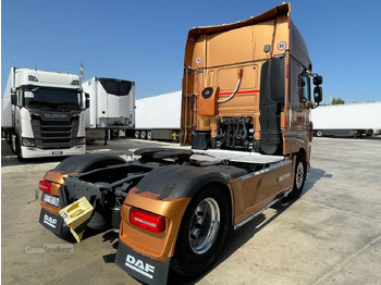 شاحنة جرار DAF XF530: صور 3 شاحنة جرار DAF XF530: صور 3