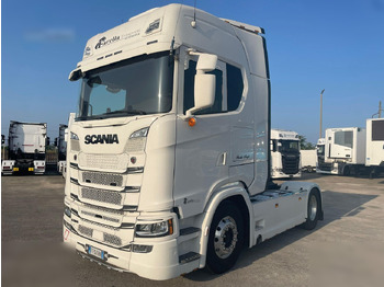 شاحنة جرار SCANIA S 500