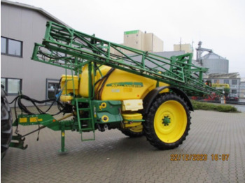 آلة الرش المقطورة JOHN DEERE