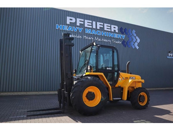 شاحنات الطرق الوعرة JCB