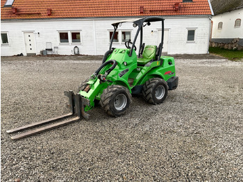 اللودر بعجل