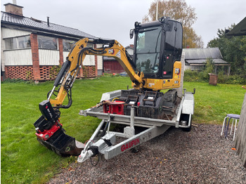 حفارة CATERPILLAR 301.8