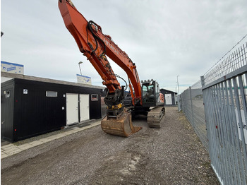 حفارة HITACHI ZX300LC-6