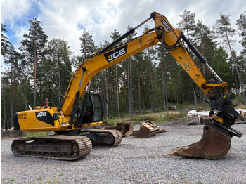 حفارة JCB JS210LC