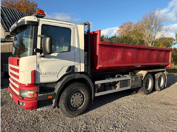 شاحنة ذات الخطاف SCANIA P114