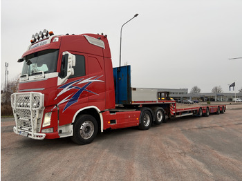 شاحنة VOLVO FH