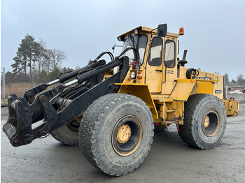 اللودر بعجل VOLVO 4500