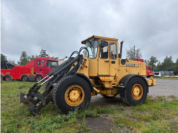اللودر بعجل VOLVO L70