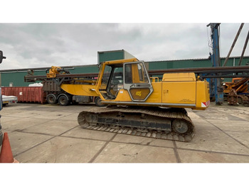 آلة حفر JCB JS 200 LC: صور 4