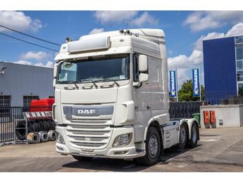 شاحنة جرار DAF XF 460