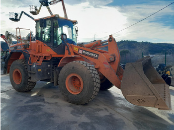 اللودر بعجل DOOSAN DL300