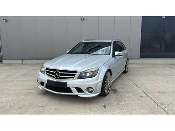 سيارة MERCEDES-BENZ