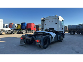 شاحنة جرار Scania 124-420 (MANUAL GEARBOX / BOITE MANUELLE): صور 5