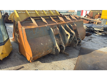 بكت شيول KOMATSU