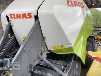 مكبس البالات المستطيله CLAAS