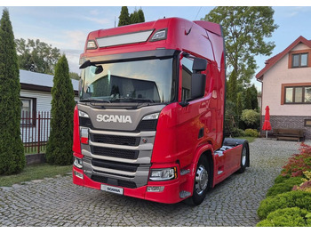 شاحنة جرار SCANIA S 450
