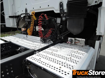 شاحنة جرار Mercedes-Benz Actros 1843 LS: صور 2 شاحنة جرار Mercedes-Benz Actros 1843 LS: صور 2