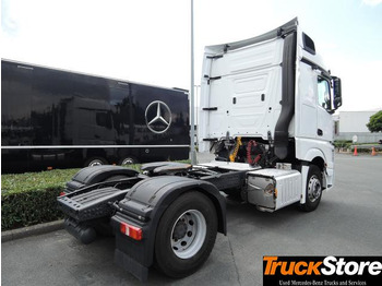شاحنة جرار Mercedes-Benz Actros 1843 LS: صور 4 شاحنة جرار Mercedes-Benz Actros 1843 LS: صور 4