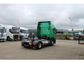 شاحنة جرار Iveco Stralis 460 * RETARDER * LNG * 4X2 *: صور 4