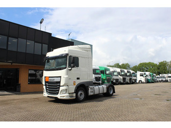شاحنة جرار DAF XF 106 460