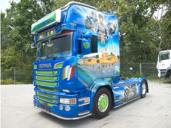 شاحنة جرار SCANIA R 520