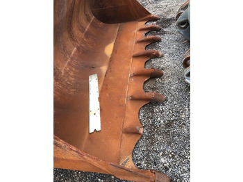 بكت شيول 3100 mm Volvo: صور 3