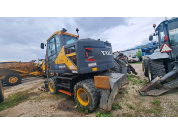 حفارة على عجلات VOLVO EWR150E